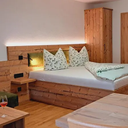Farm stay Wiesenhaeusl *